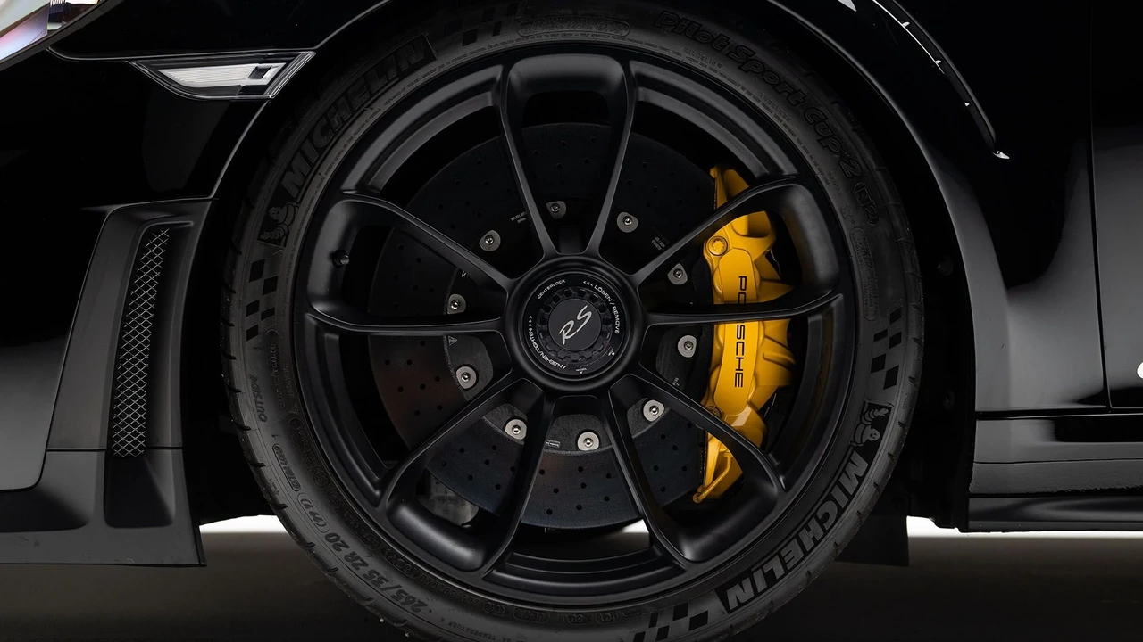 2018 Porsche 991 GT2 RS - Image 20 of 31
