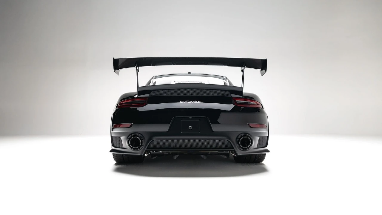 2018 Porsche 991 GT2 RS - Image 14 of 31