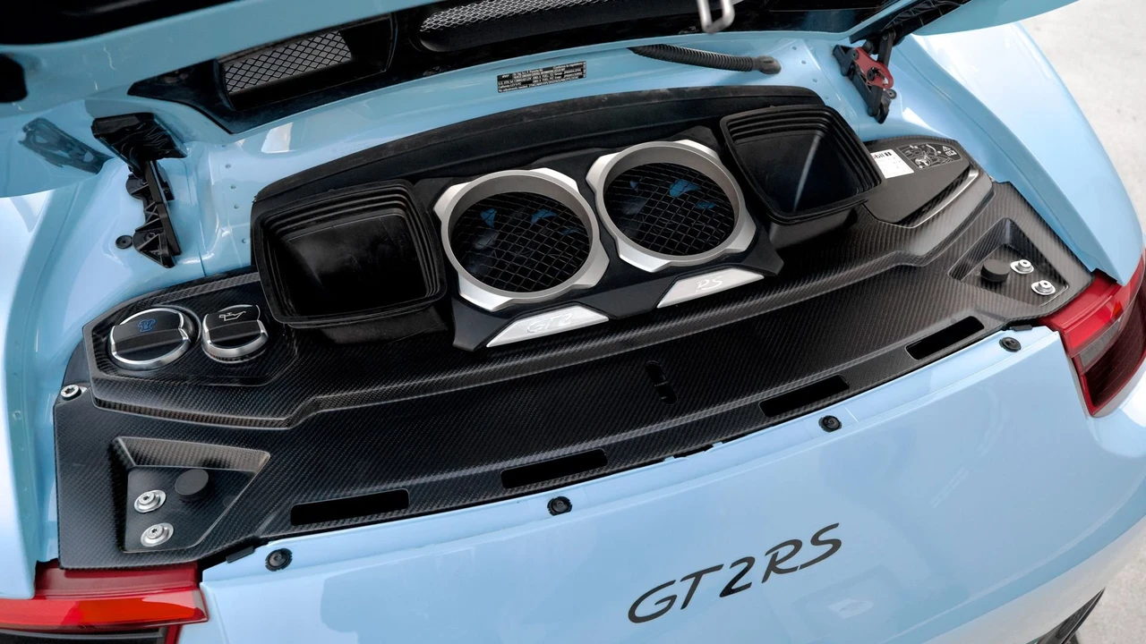 2018 Porsche 991 GT2 RS - Image 8 of 31