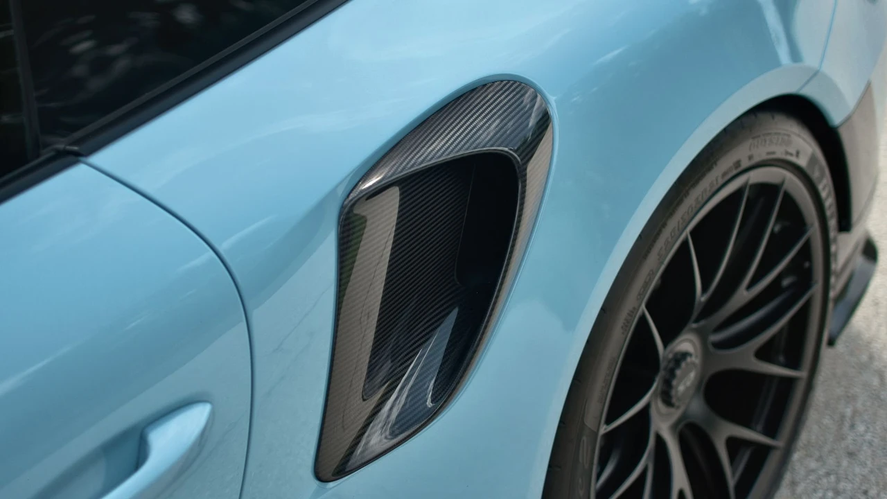 2018 Porsche 991 GT2 RS - Image 22 of 31