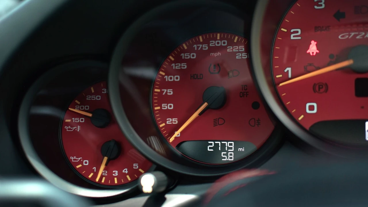 2018 Porsche 991 GT2 RS - Image 10 of 31