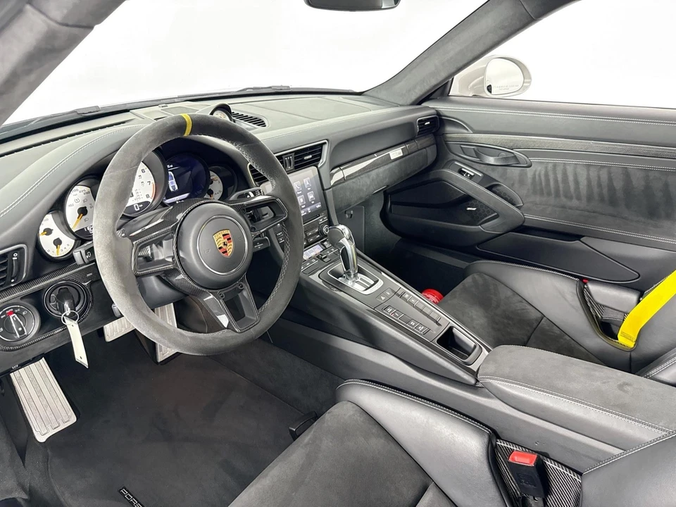 2018 Porsche 991 GT2 RS - Image 23 of 31