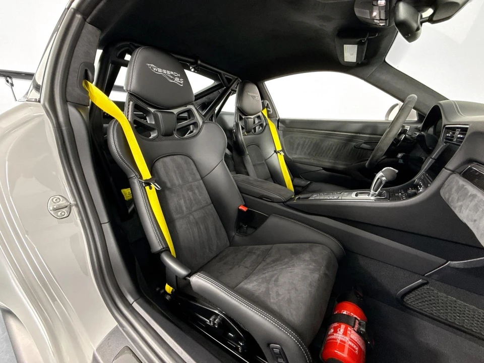 2018 Porsche 991 GT2 RS - Image 27 of 31