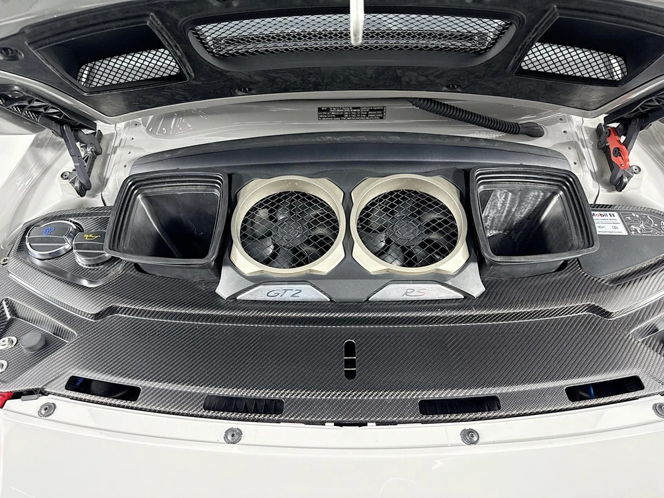 2018 Porsche 991 GT2 RS - Image 29 of 31