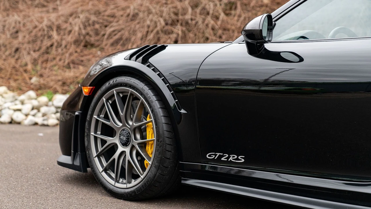 2018 Porsche 991 GT2 RS - Image 30 of 31