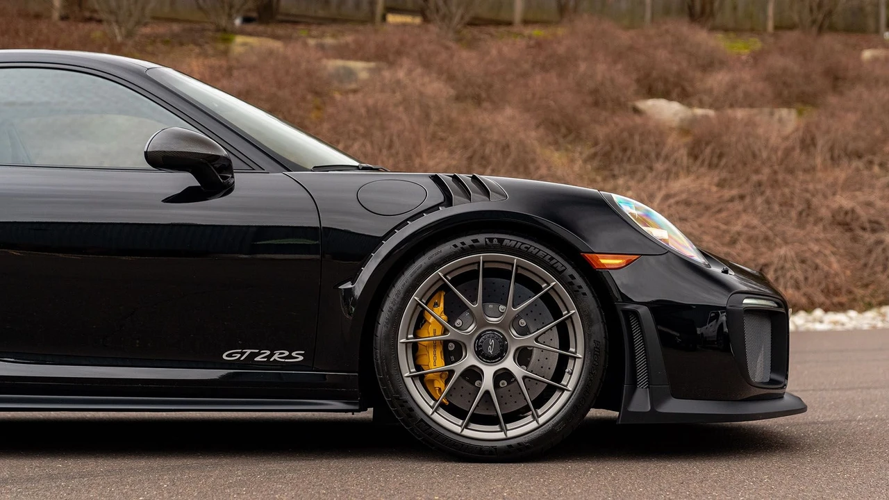 2018 Porsche 991 GT2 RS - Image 23 of 31