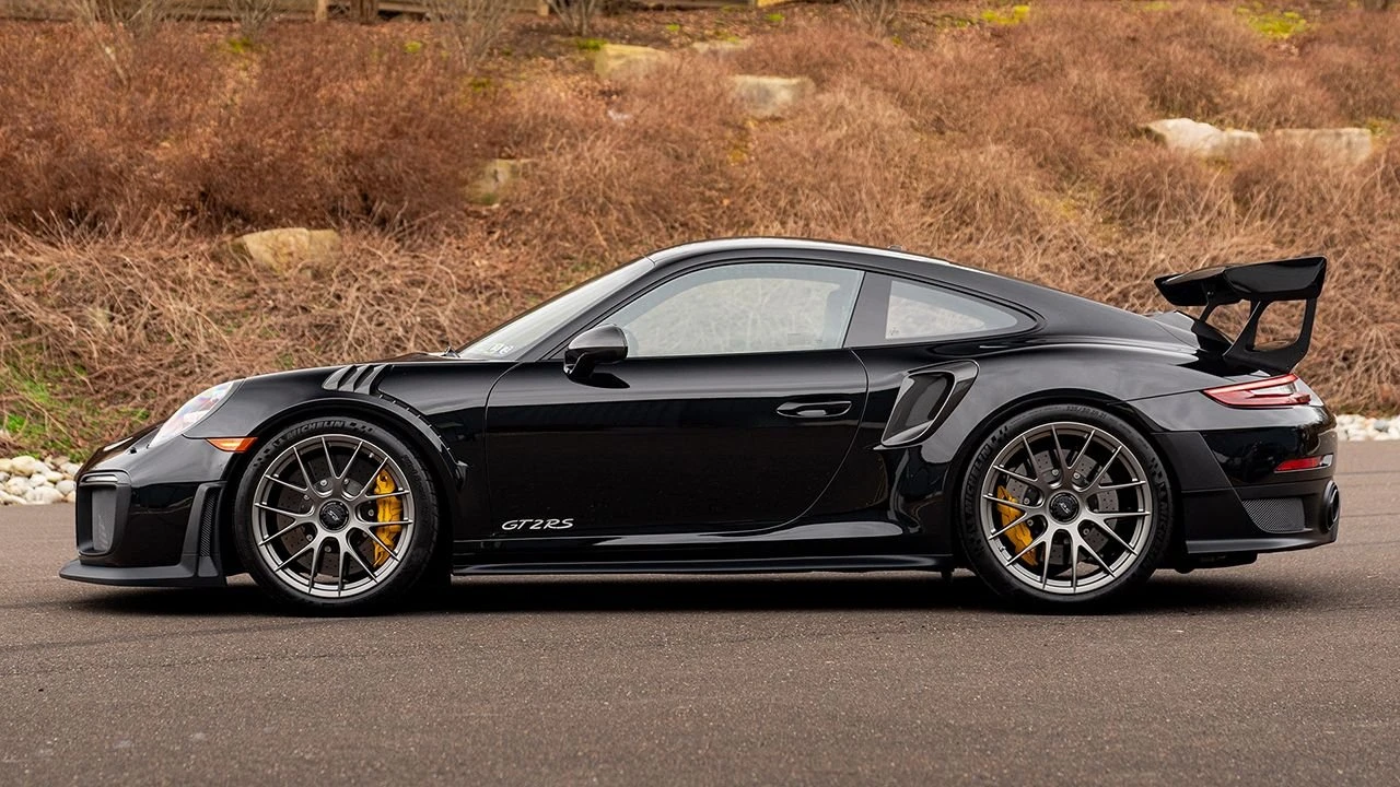 2018 Porsche 991 GT2 RS - Image 11 of 31