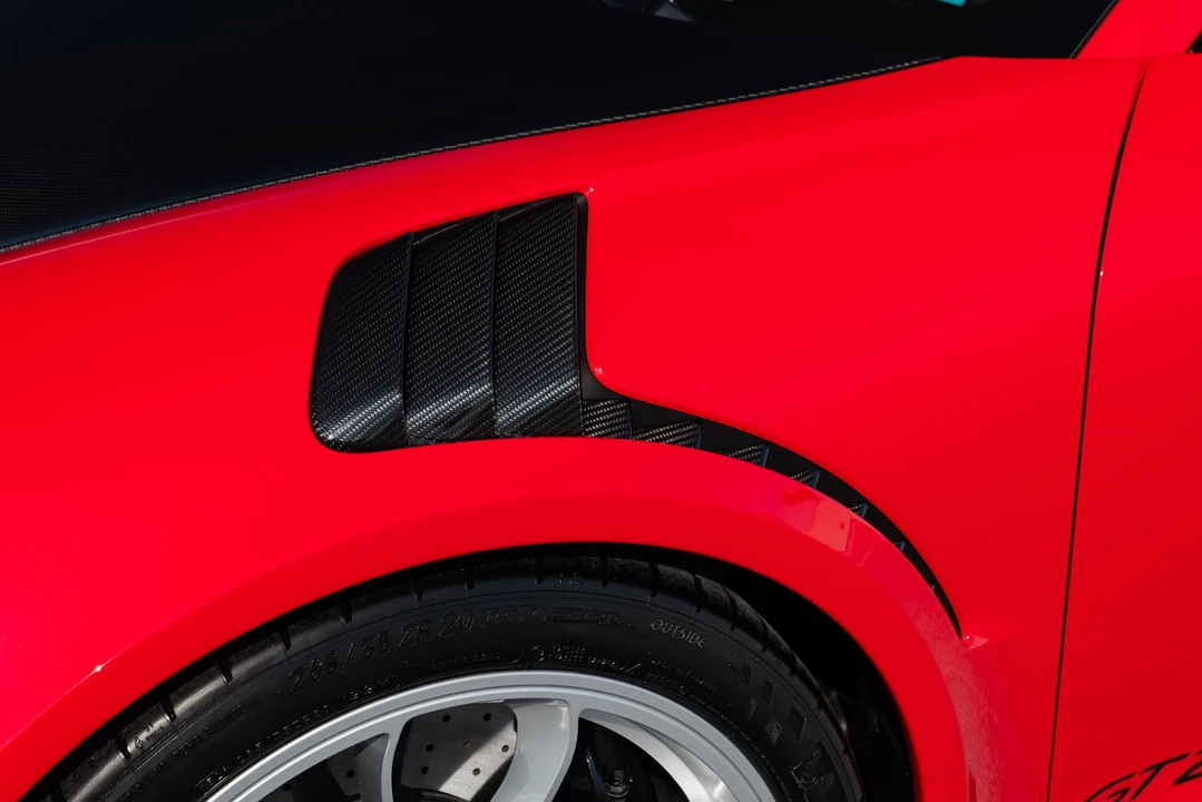 2018 Porsche 991 GT2 RS - Image 23 of 31