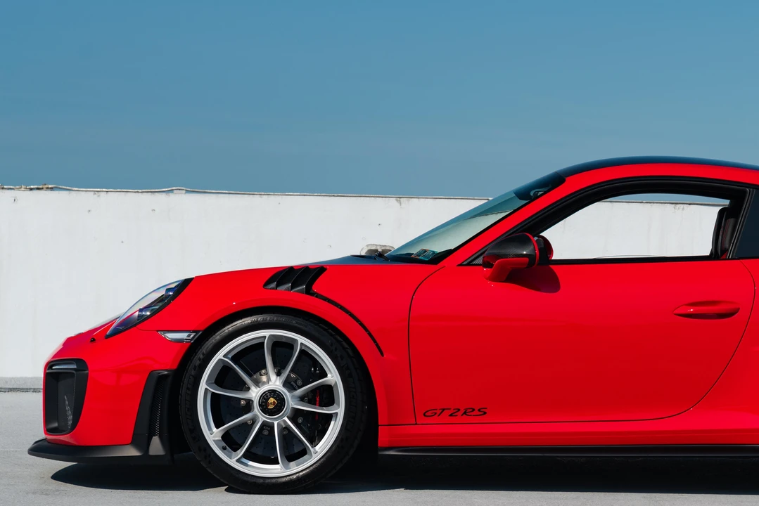 2018 Porsche 991 GT2 RS - Image 22 of 31