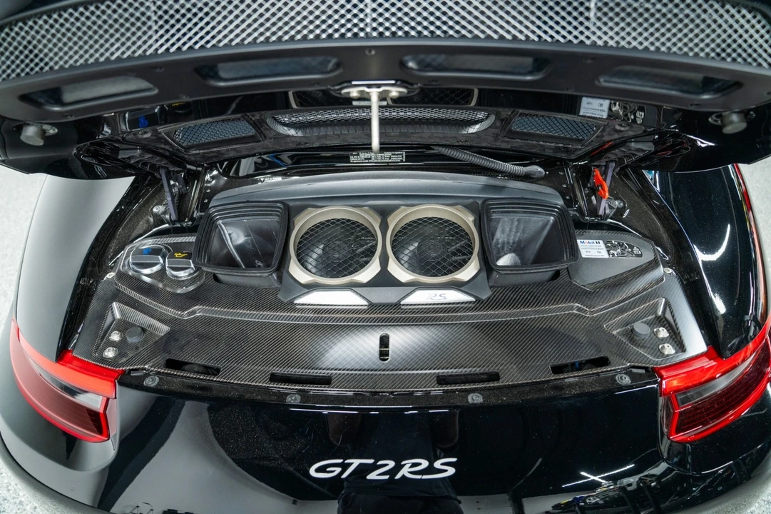 2018 Porsche 991 GT2 RS - Image 11 of 21