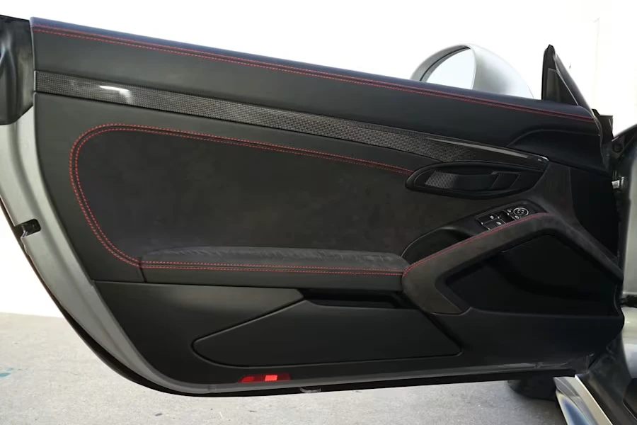 2018 Porsche 991 GT2 RS - Image 22 of 31