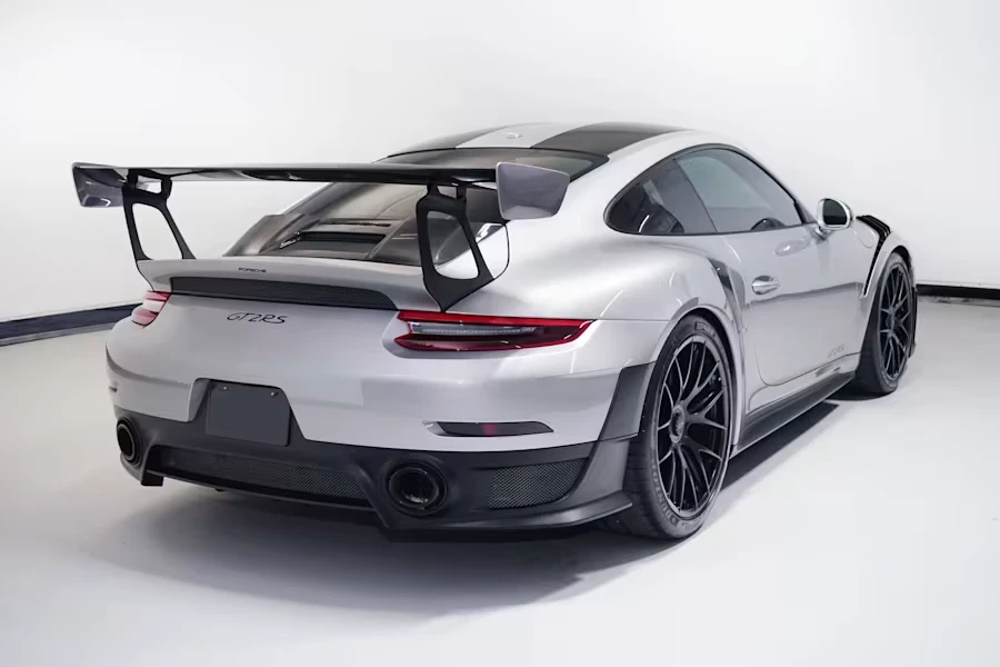 2018 Porsche 991 GT2 RS - Image 8 of 31