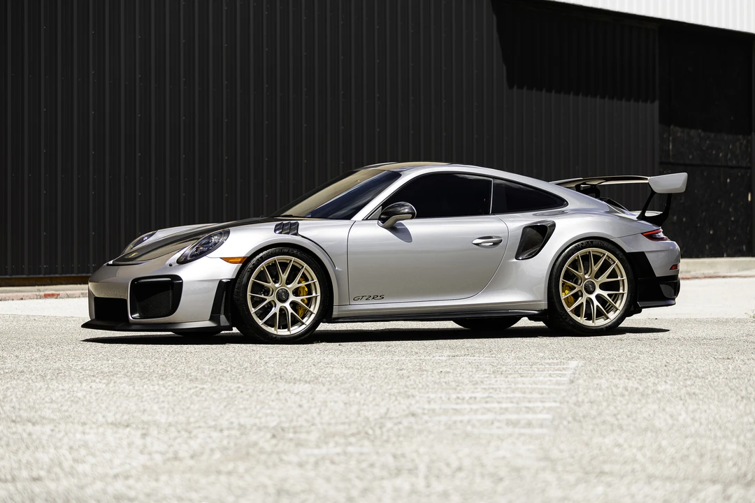 2018 Porsche 991 GT2 RS - Image 2 of 31