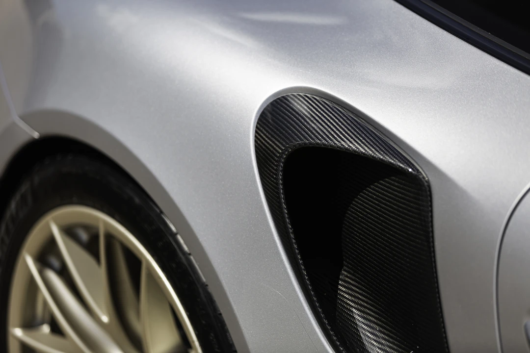 2018 Porsche 991 GT2 RS - Image 19 of 31