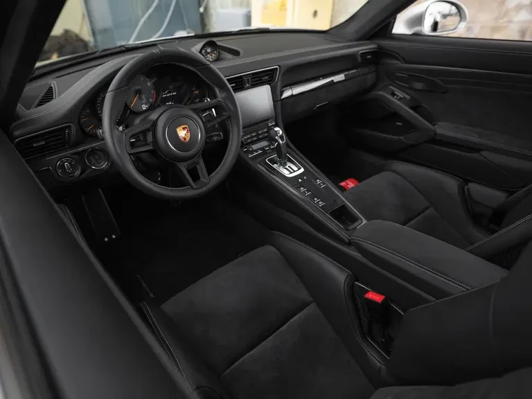2018 Porsche 991 GT2 RS - Image 5 of 26