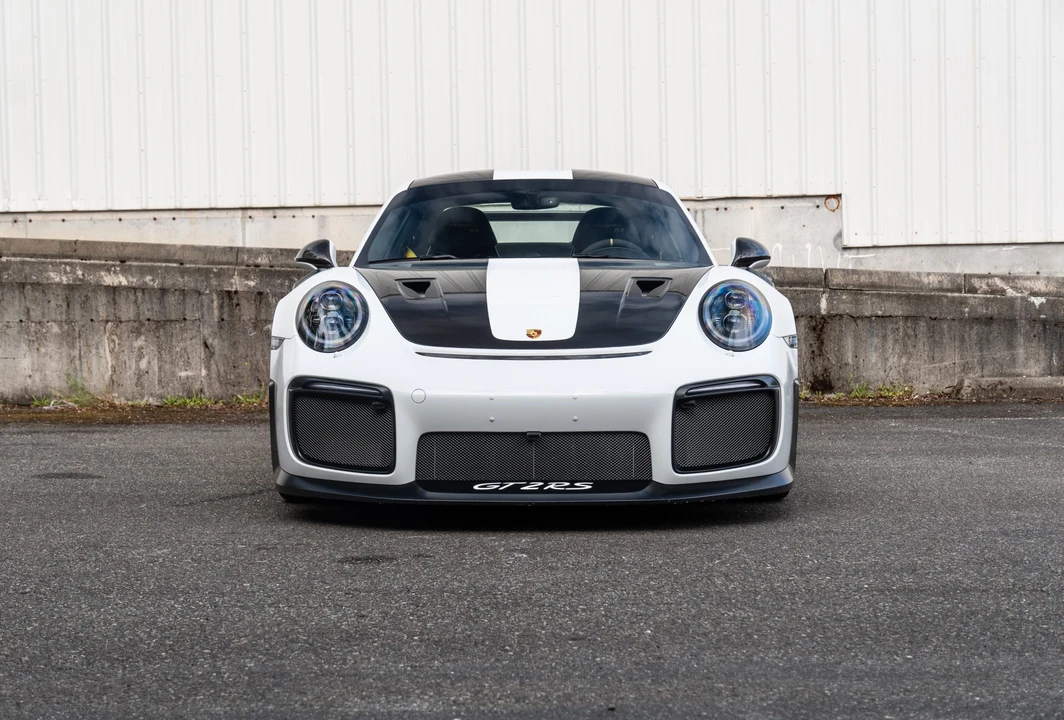 2018 Porsche 991 GT2 RS - Image 10 of 31