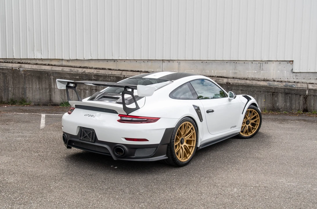 2018 Porsche 991 GT2 RS - Image 19 of 31