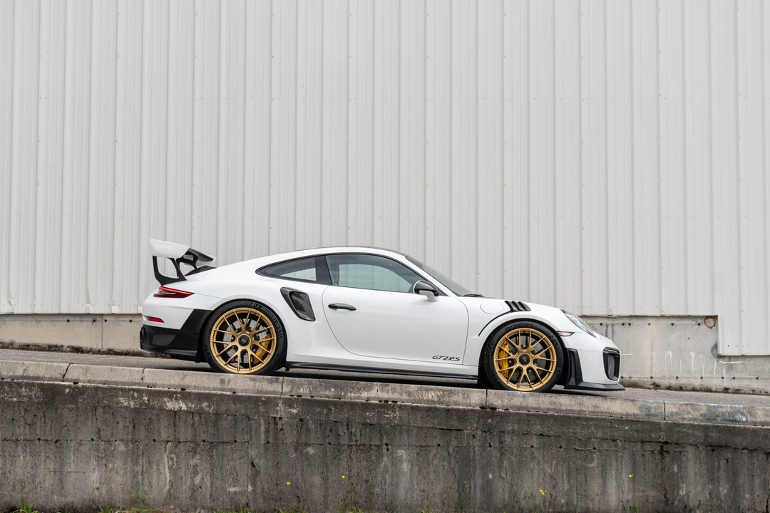 2018 Porsche 991 GT2 RS - Image 18 of 31
