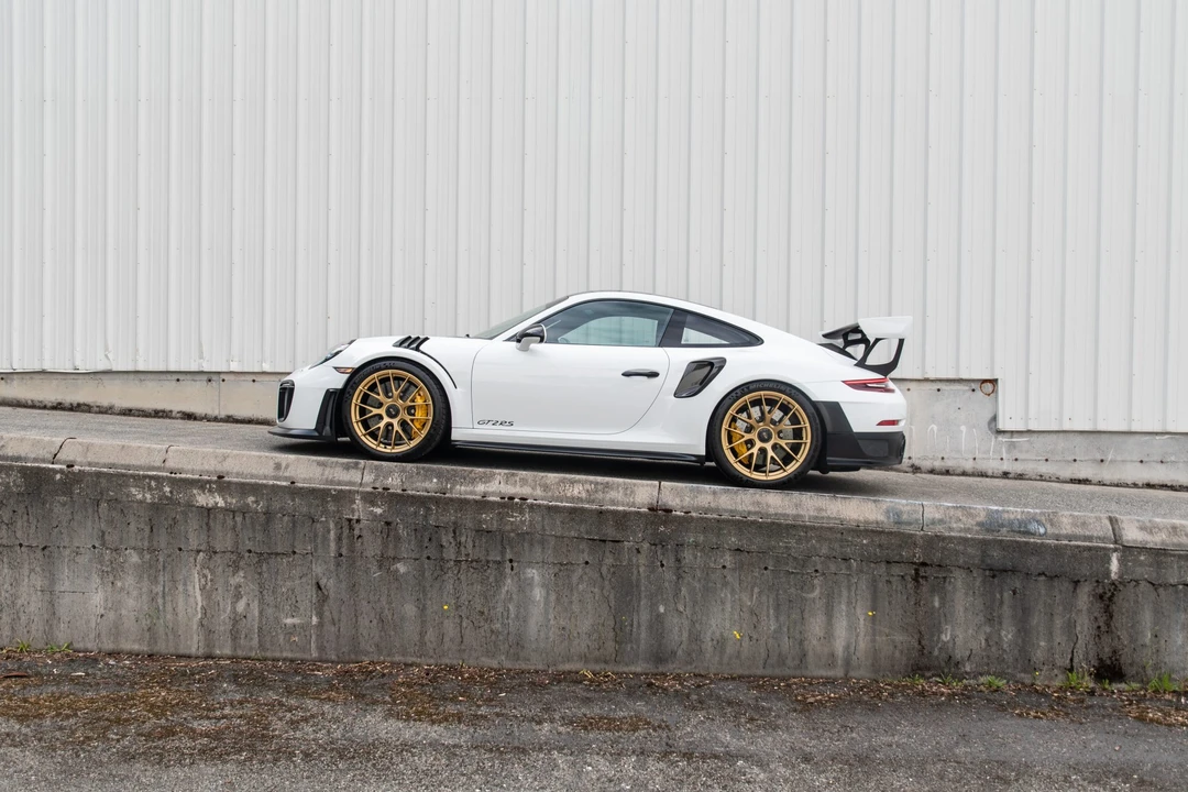 2018 Porsche 991 GT2 RS - Image 29 of 31