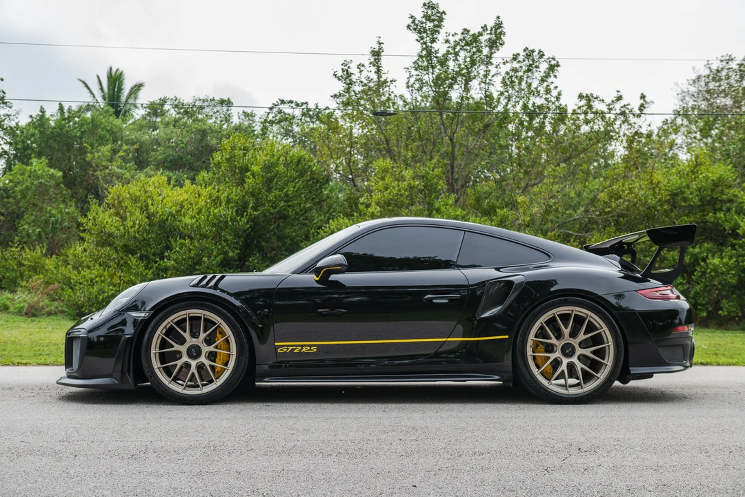 2018 Porsche 991 GT2 RS - Image 9 of 31