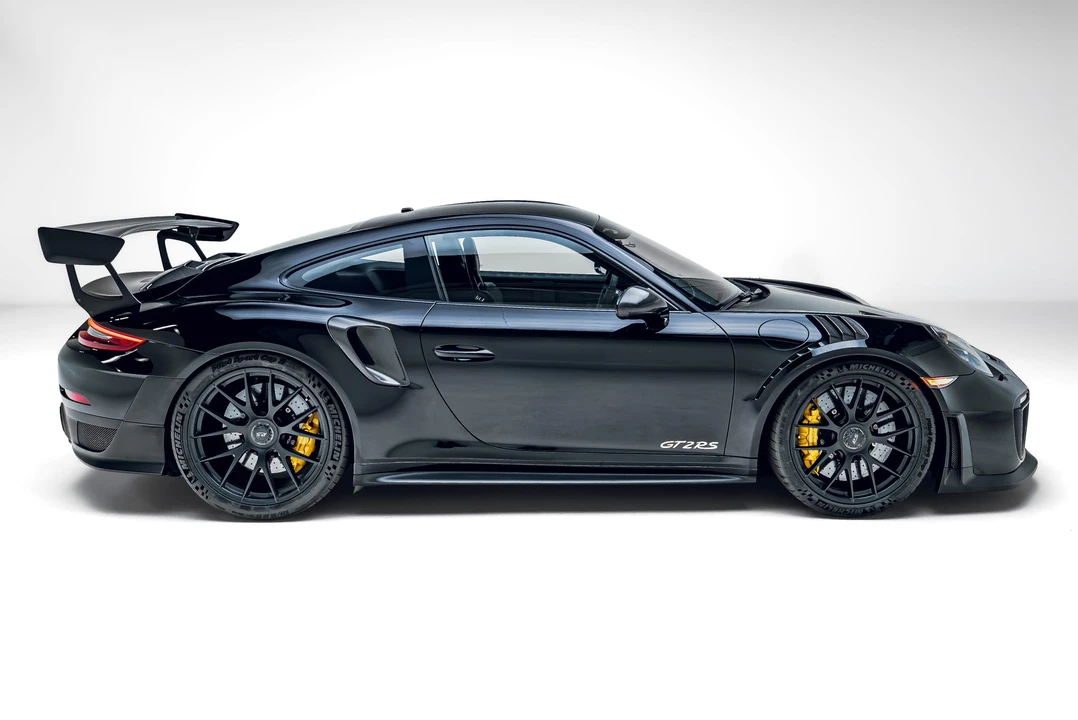 2018 Porsche 991 GT2 RS - Image 17 of 31