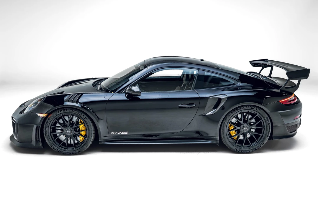 2018 Porsche 991 GT2 RS - Image 5 of 31