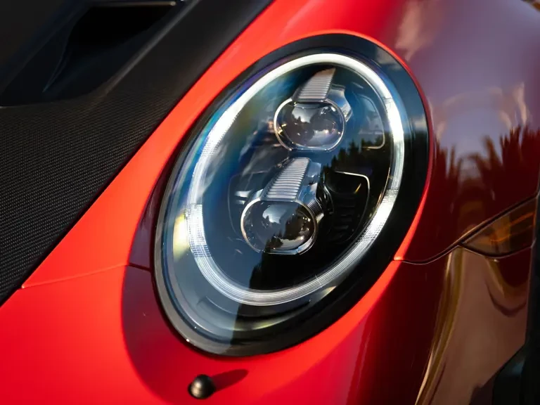 2018 Porsche 991 GT2 RS - Image 15 of 31