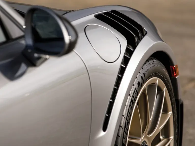 2018 Porsche 991 GT2 RS - Image 25 of 31