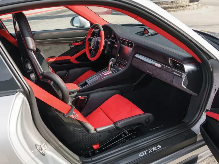 2018 Porsche 991 GT2 RS - Image 12 of 31
