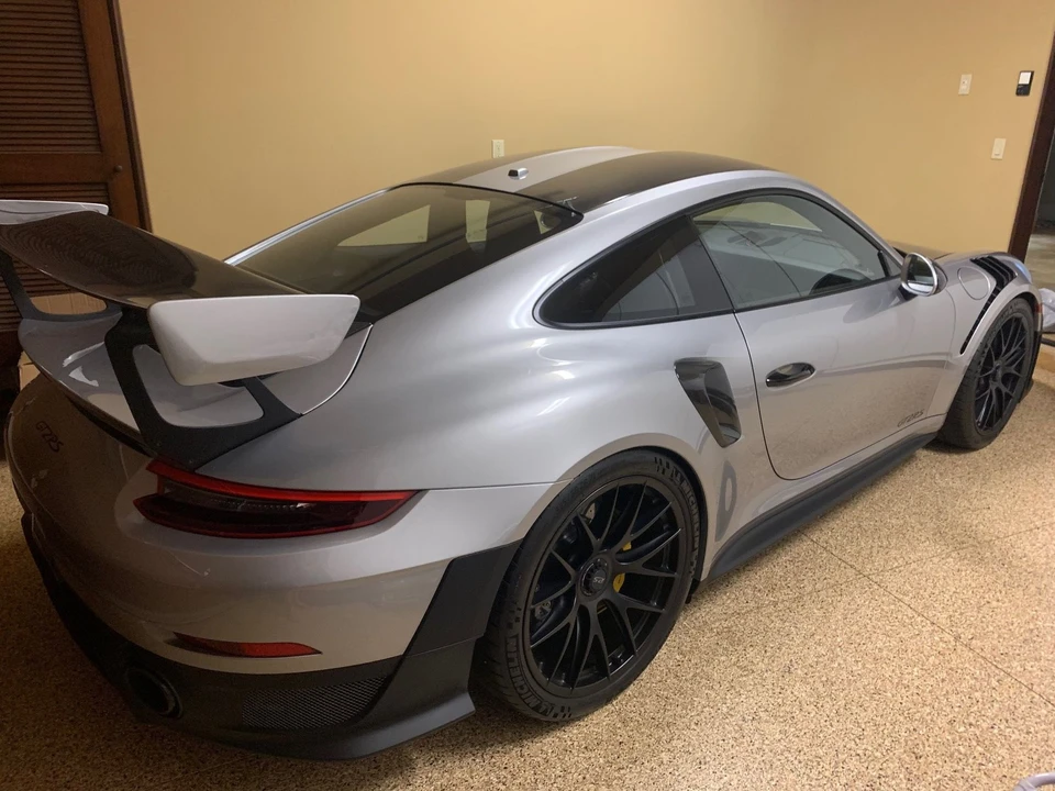 2018 Porsche 991 GT2 RS - Image 2 of 8