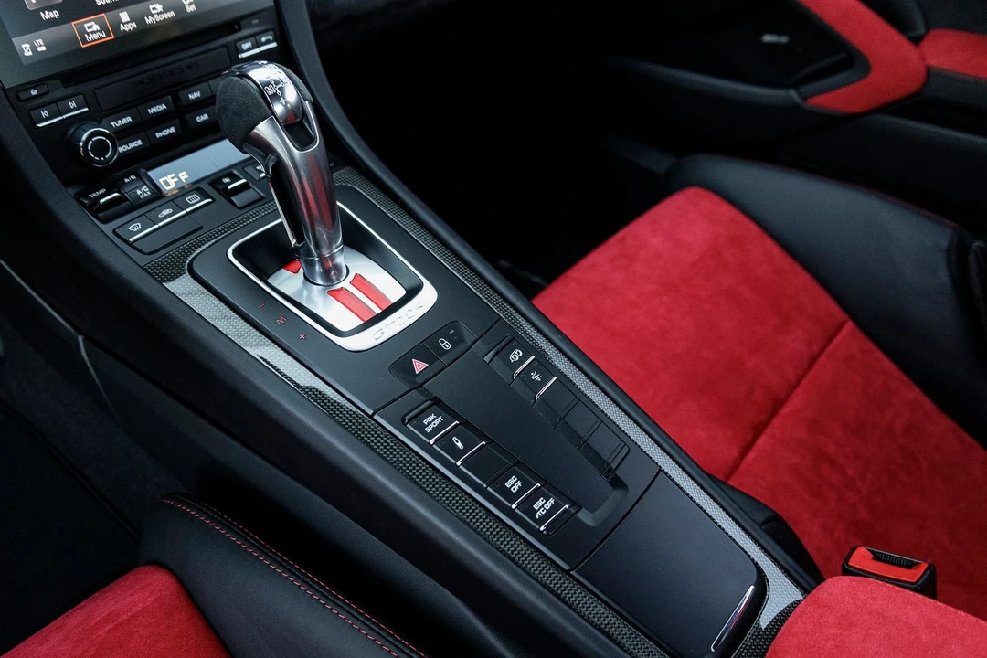2018 Porsche 991 GT2 RS - Image 16 of 31