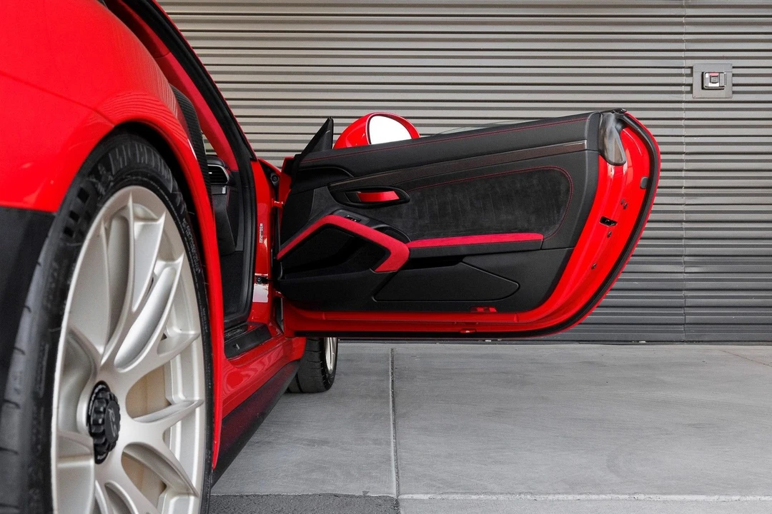 2018 Porsche 991 GT2 RS - Image 5 of 16