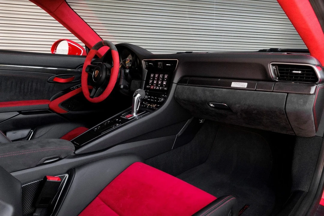 2018 Porsche 991 GT2 RS - Image 13 of 16