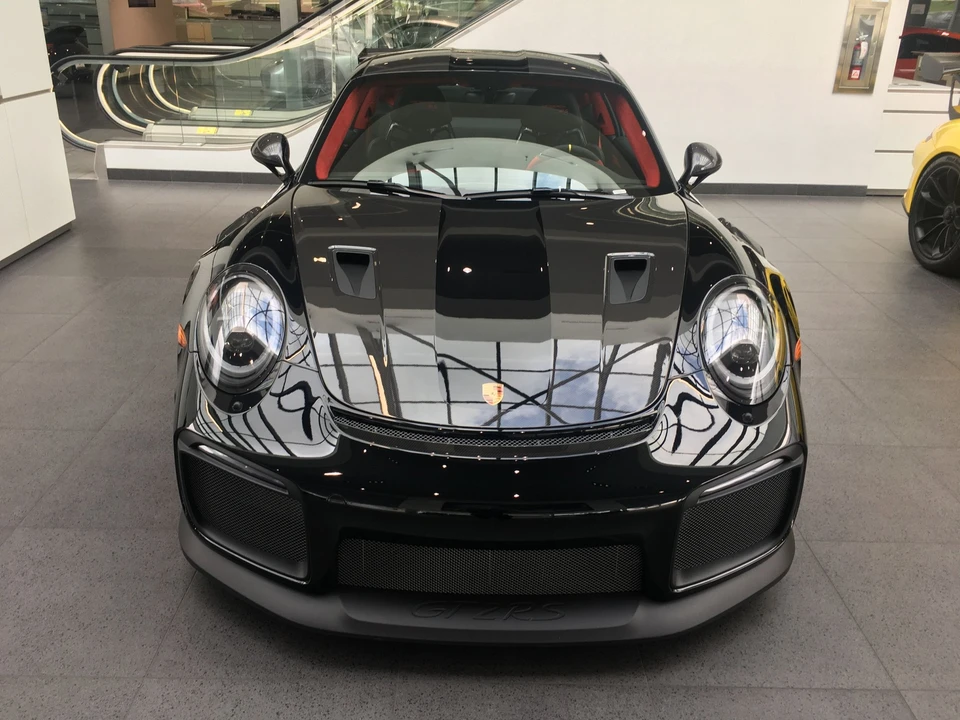 2018 Porsche 991 GT2 RS - Image 2 of 18