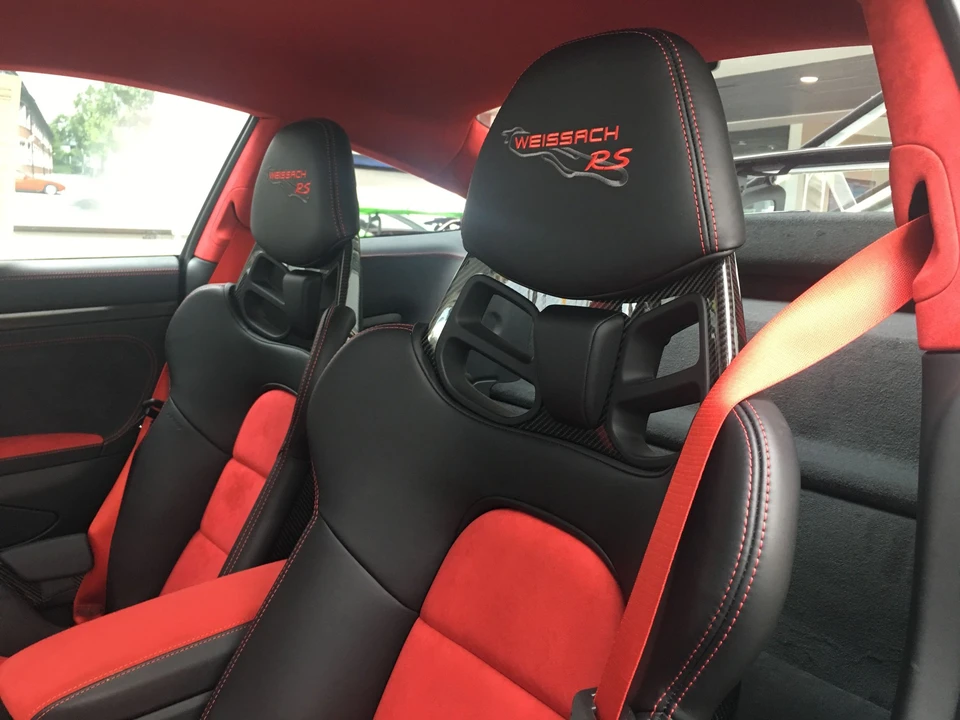 2018 Porsche 991 GT2 RS - Image 12 of 18
