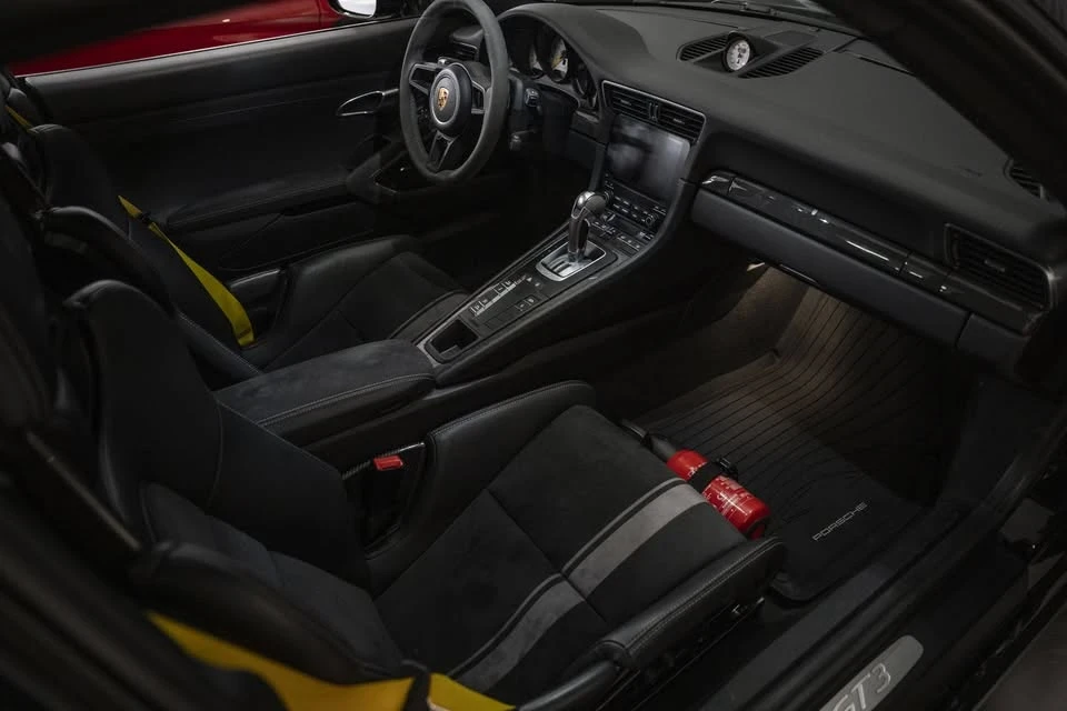 2018 Porsche 991 GT3 - Image 17 of 20