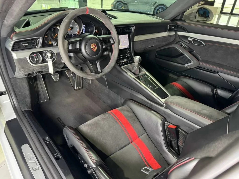 2018 Porsche 991 GT3 - Image 9 of 12