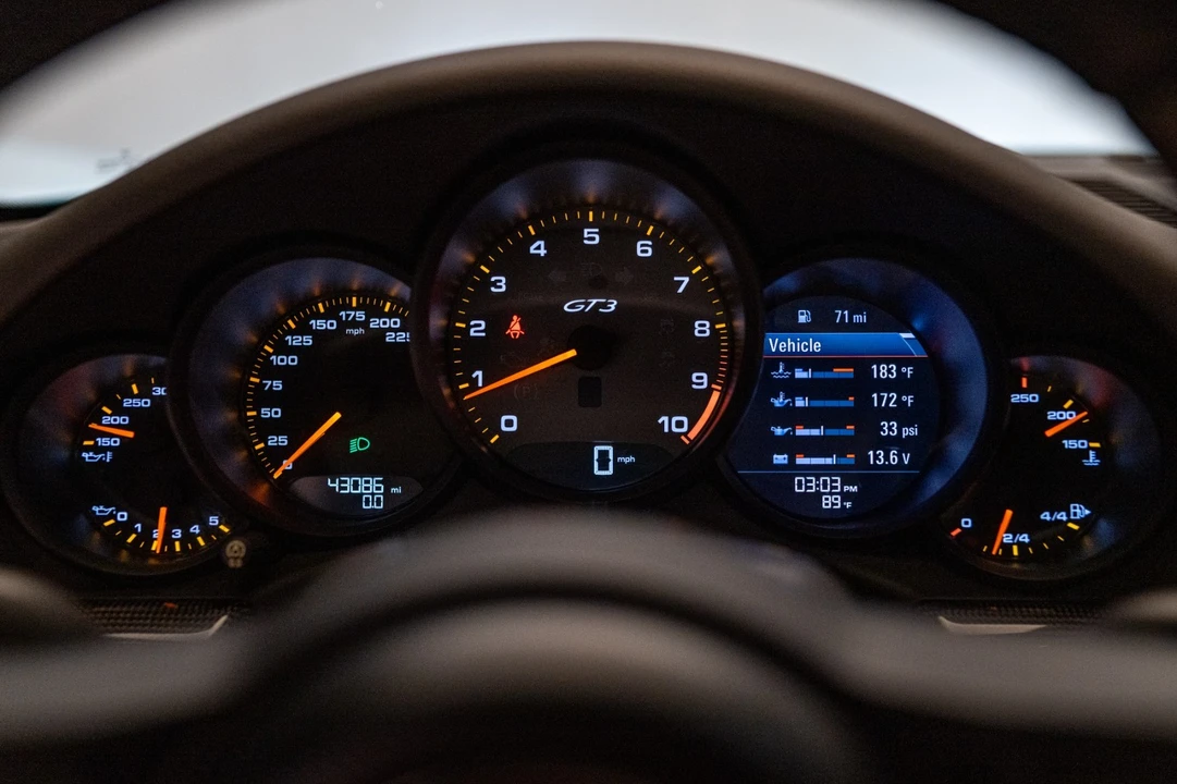 2018 Porsche 991 GT3 - Image 14 of 31