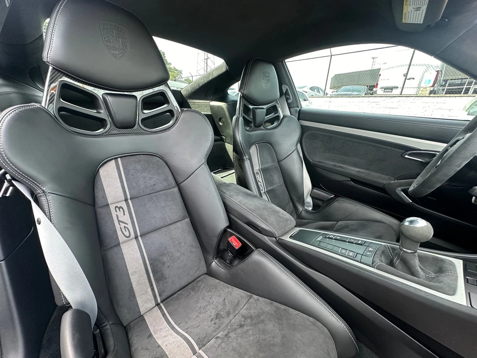 2018 Porsche 991 GT3 - Image 16 of 17