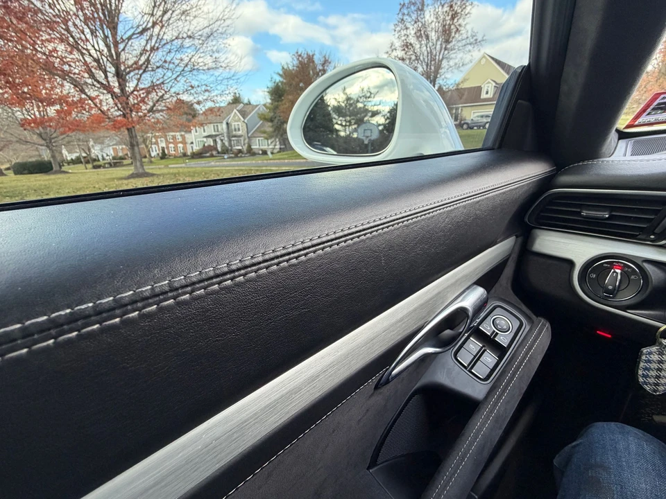 2018 Porsche 991 GT3 - Image 12 of 17