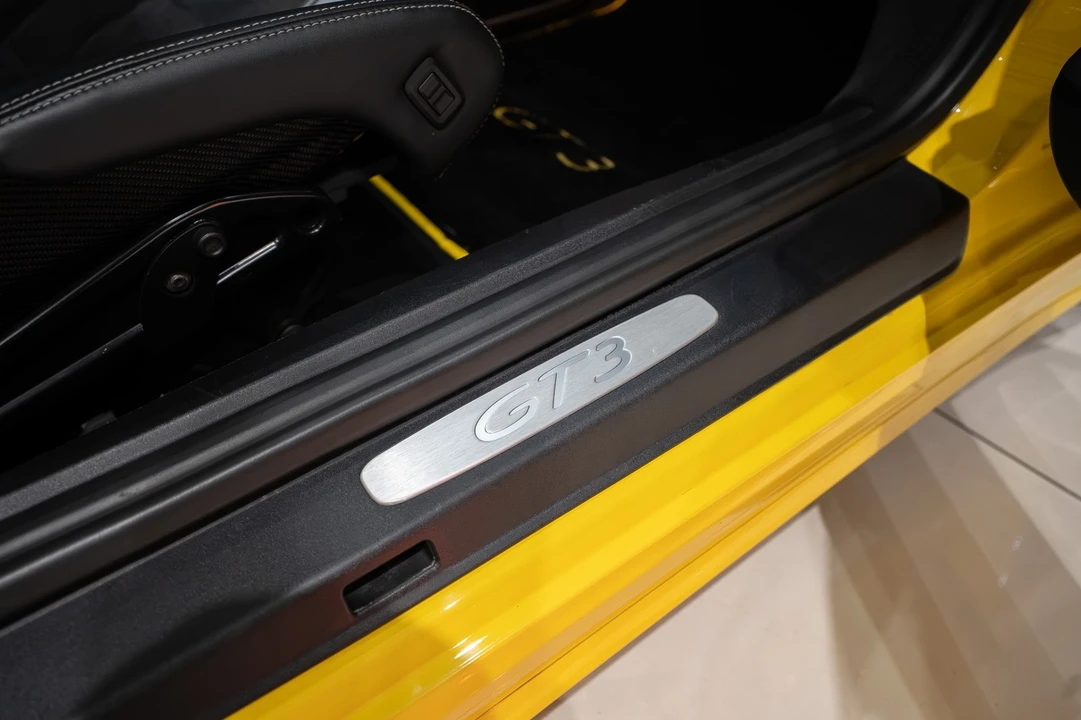 2018 Porsche 991 GT3 - Image 24 of 31