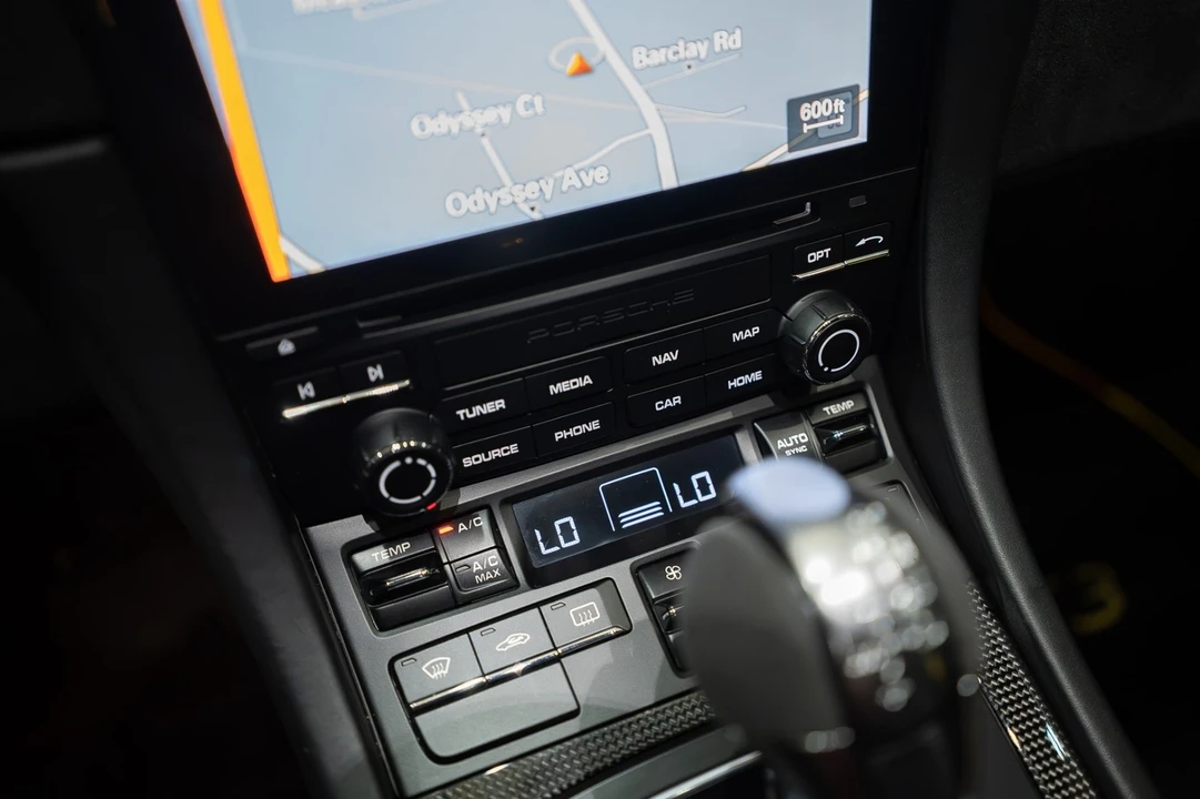 2018 Porsche 991 GT3 - Image 18 of 31