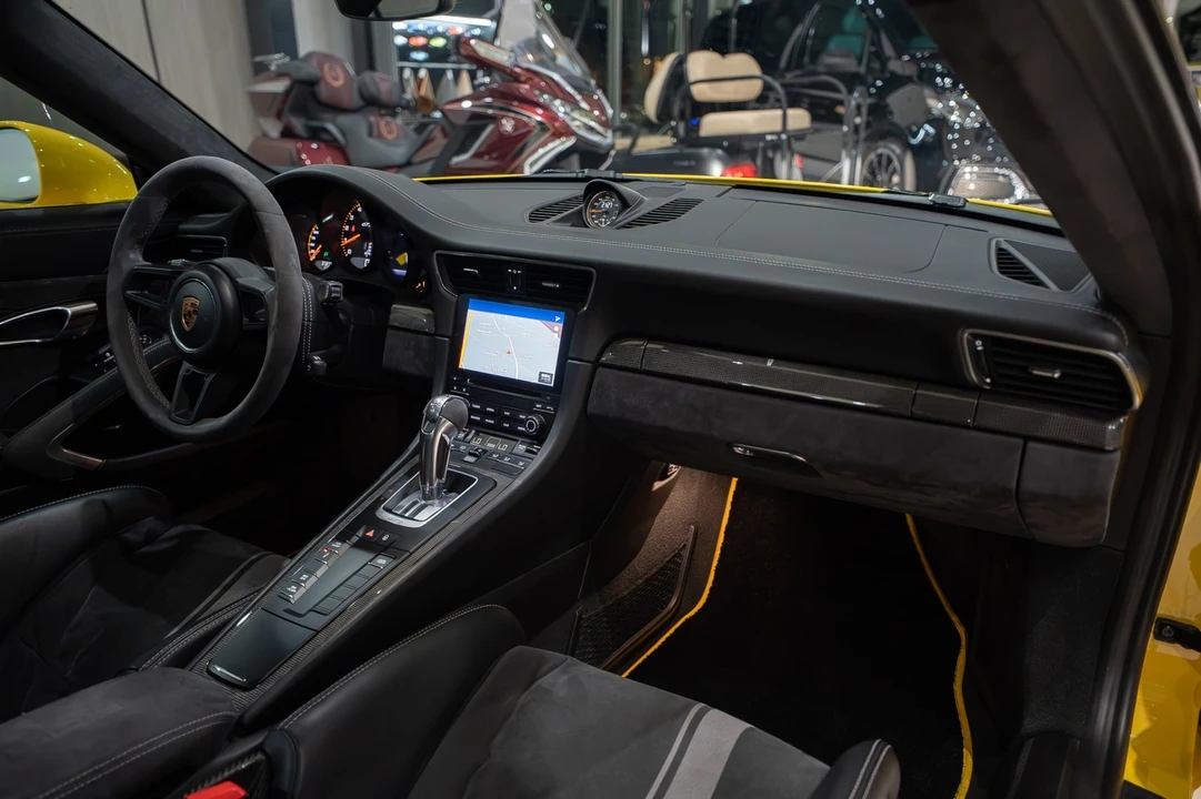 2018 Porsche 991 GT3 - Image 29 of 31