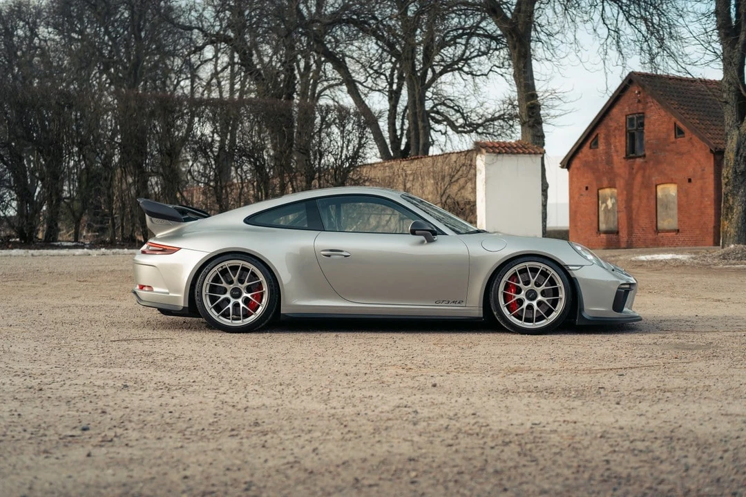 2018 Porsche 991 GT3 - Image 17 of 30