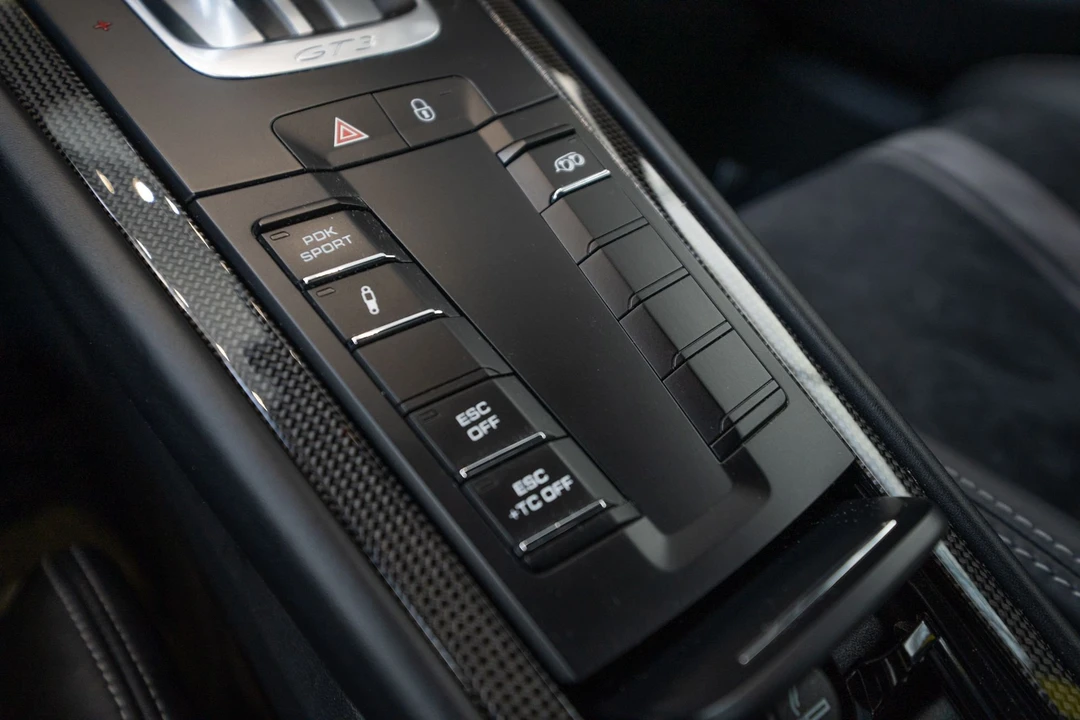 2018 Porsche 991 GT3 - Image 18 of 19