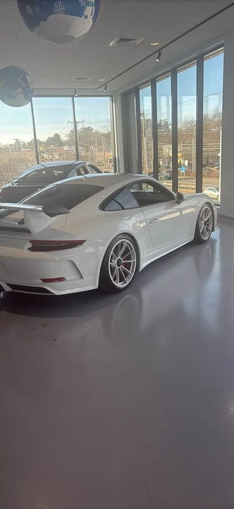 2018 Porsche 991 GT3 - Image 2 of 12