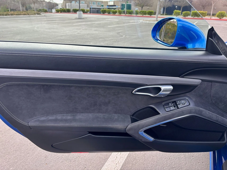 2018 Porsche 991 GT3 - Image 17 of 27