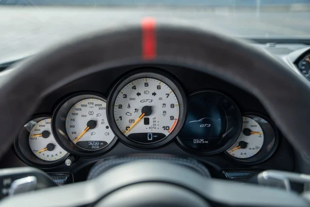 2018 Porsche 991 GT3 - Image 17 of 19