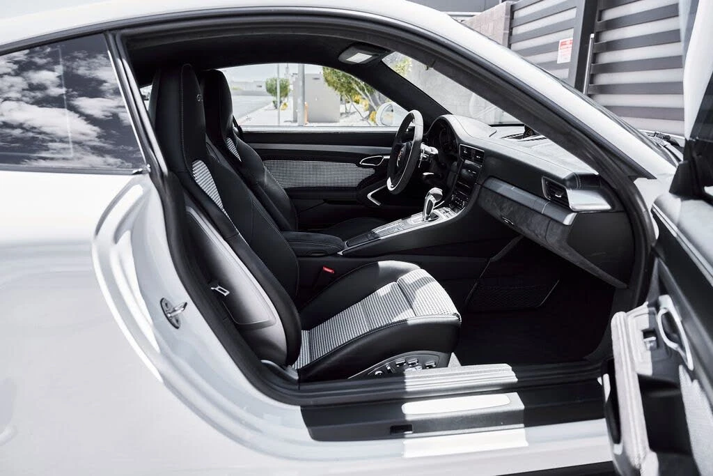 2018 Porsche 991 GT3 - Image 26 of 31