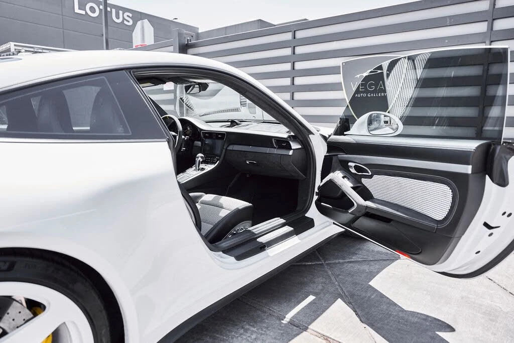2018 Porsche 991 GT3 - Image 25 of 31